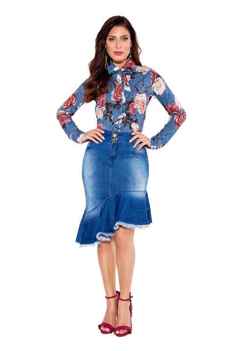 24089 modelo cabelo castanho saia sino jeans frente titanium