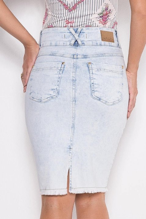 saia jeans claro recortes frontais desfiados 7