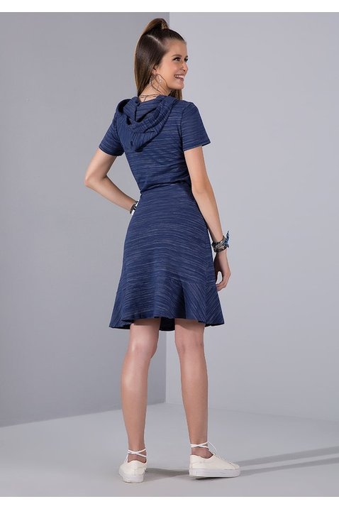 vestido azul malha com capuz imperio z costas