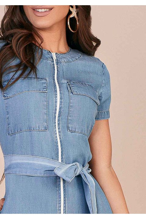 vestido evase jeans claro ziper inteirico frontal titanium cima detalhe