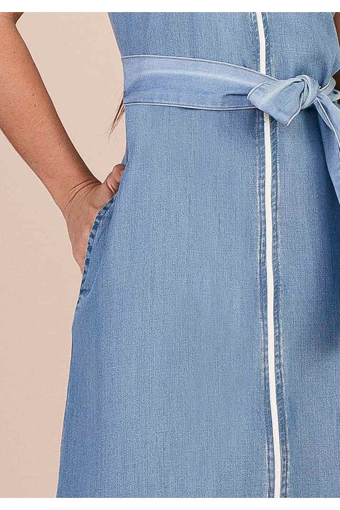 vestido evase jeans claro ziper inteirico frontal titanium baixo detalhe
