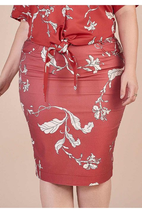 saia plus size vermelha estampada em sarja titanium