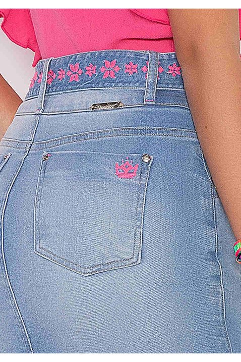 saia jeans claro com faixa bordada imperio z costas baixo detalhe zoom
