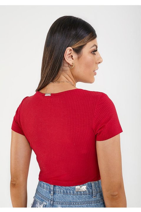 t shirt vermelha em malha com bordado imperio z costas