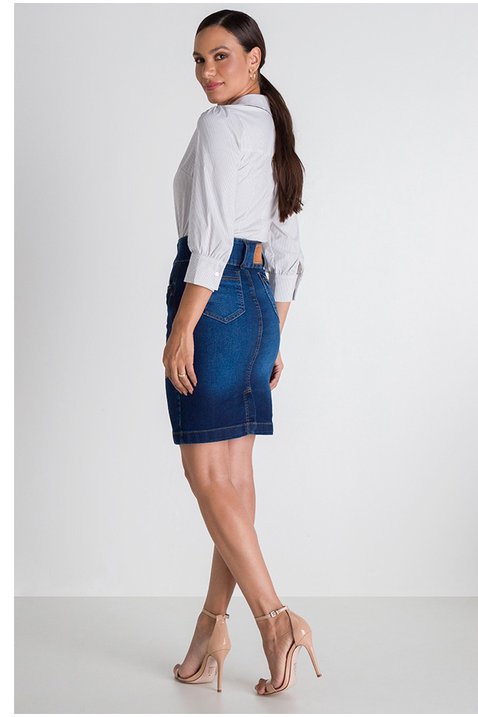 camisa listrada nude feminina sabrina lekazis costas