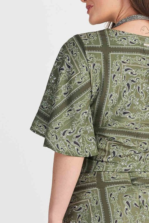 blusa verde estampada 11