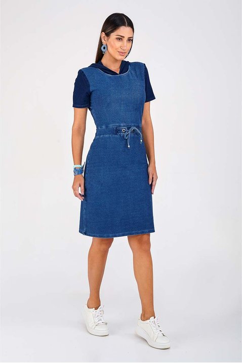 vestido evase malha denim com capuz imperio z frente