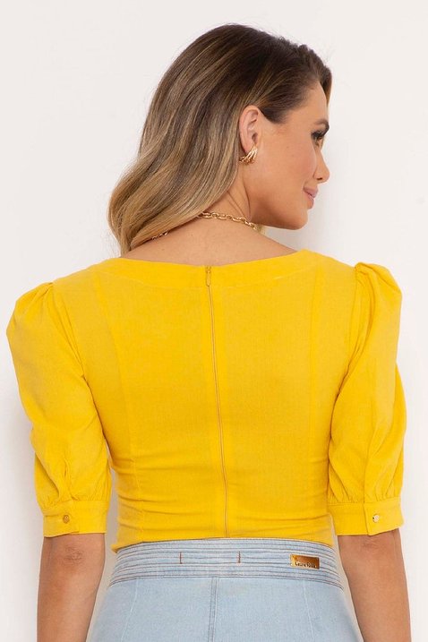 blusa amarelo decote quadrado 7