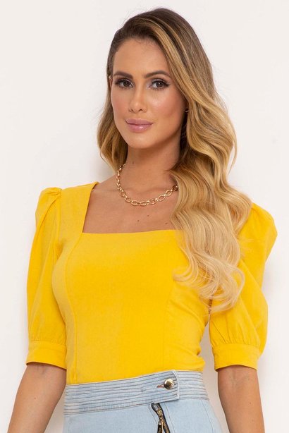 blusa amarelo decote quadrado 3