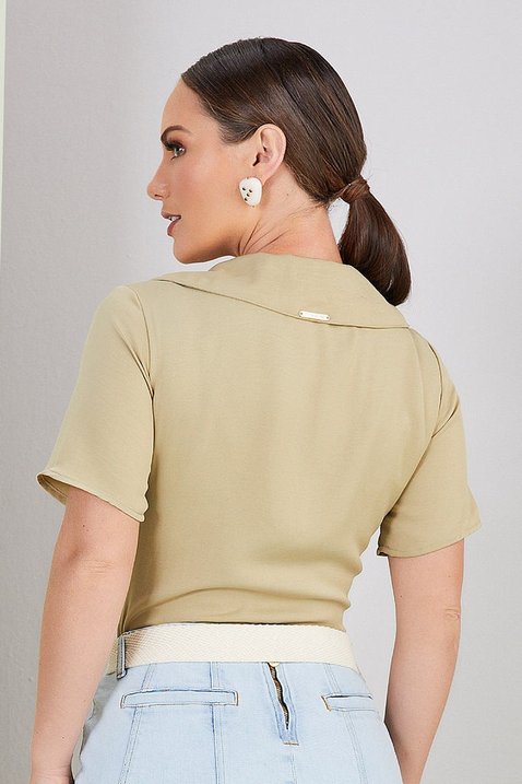 blusa verde gola sobreposta 8