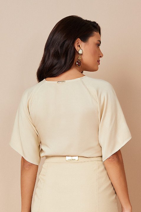 blusa sarja bege com amarracao 7