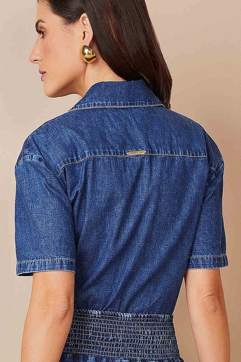 camisa jeans com bolsos 9