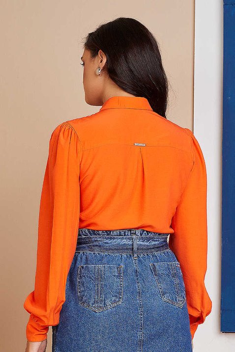 camisa laranja com babados 8