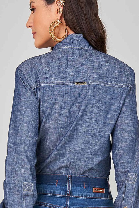 camisa jeans com bolsos 3