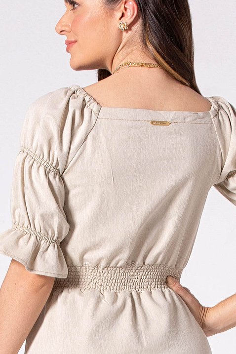 vestido bege com babados 3