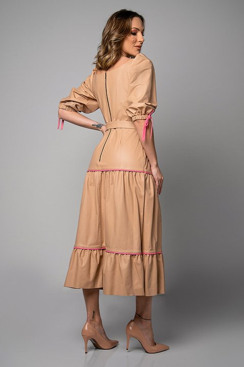 vestido nude couro com faixa 4