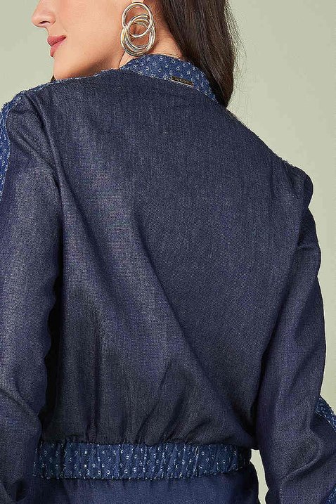 jaqueta jeans com bolsos 4