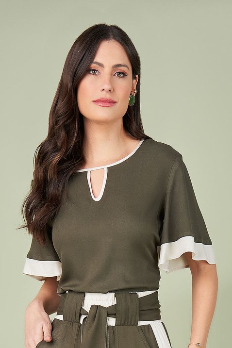 blusa verde decote com abertura 8