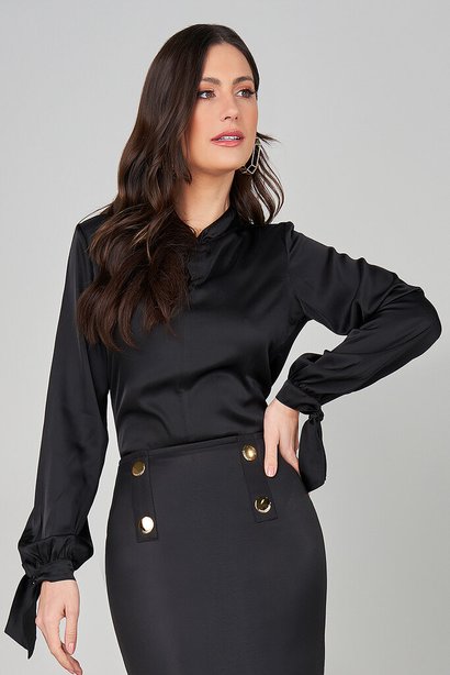 blusa preta manga longa com amarracao 1