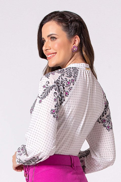camisa estampada com amarracao 3