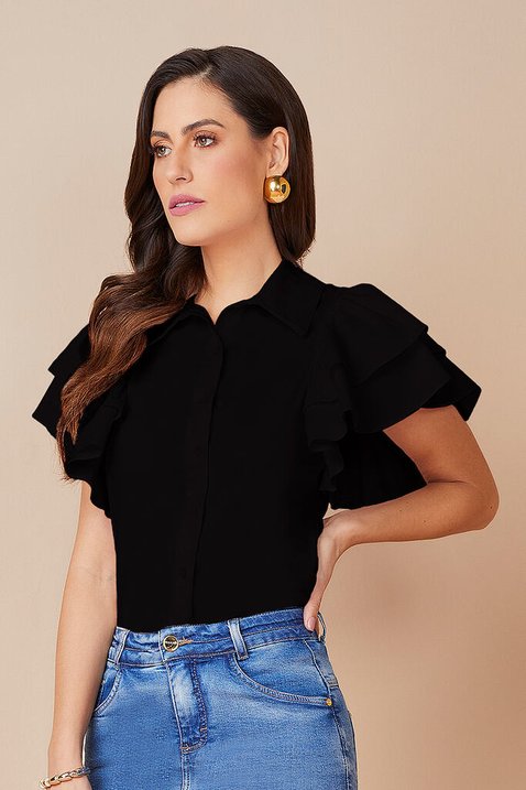 camisa preta com babados 2