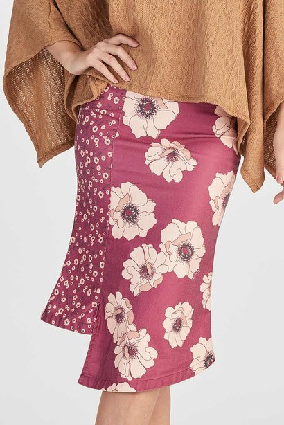 saia estampada assimetrica 8