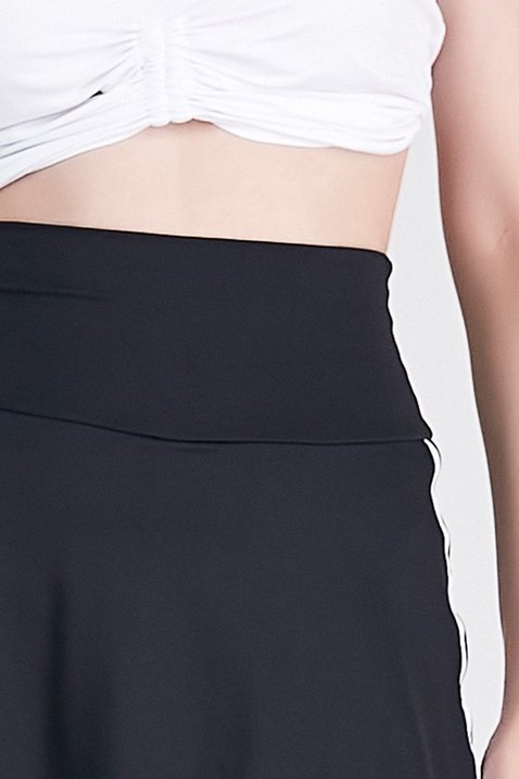 saia calca comprida na cor preta com comprimento no joelho moda fitness modesta epulari 7