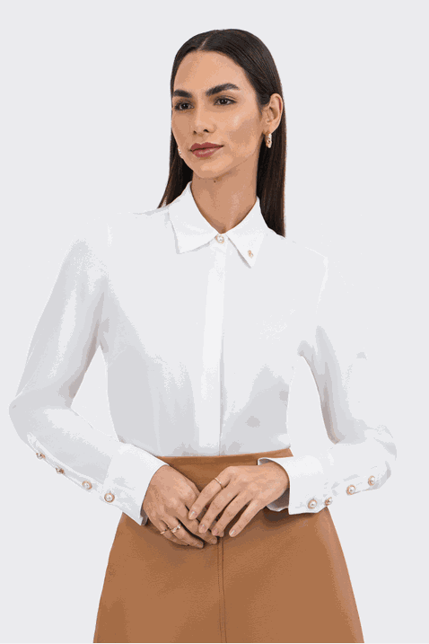 04 camisa off white em viscose com botoes perolado via tolentino