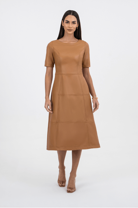 15 vestido em sintetico com recortes via tolentino