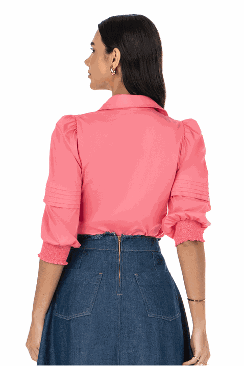 03 camisa em tricoline com mangas bufantes rosa via tolentino