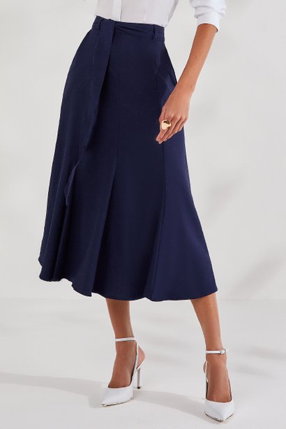 Saia Azul Marinho Midi Evasê Com Faixa Titanium Jeans