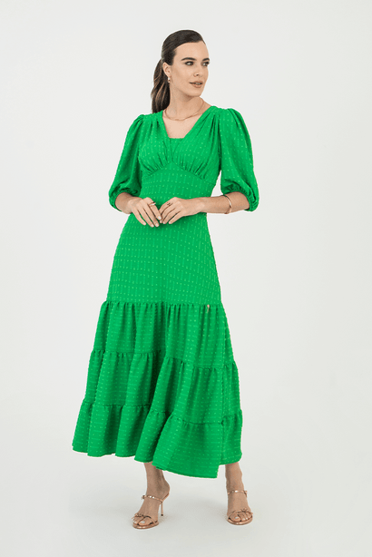 01 vestido plano poas midi com franzidos aveia via tolentino