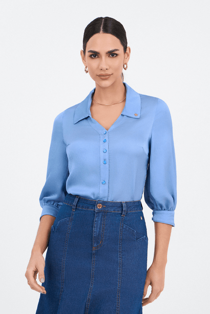 02 camisa plano azul com mangas 3 4 gola diferenciada
