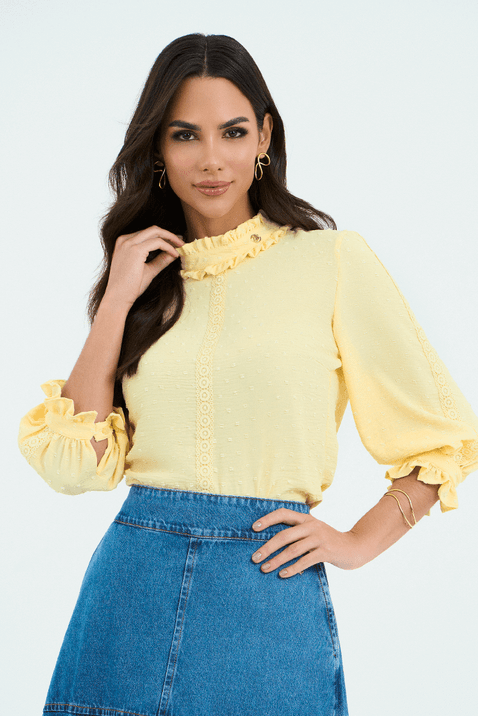 04 blusa amarelo plano poa com detalhe guippir