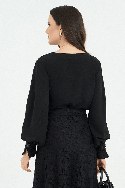 08 blusa plano mangas longas com guipir no punho