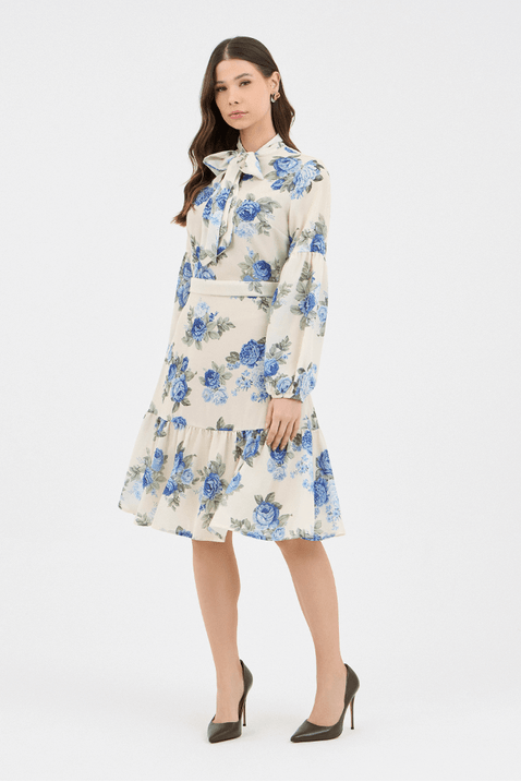 10 vestido azul curto estampado com amarracao no decote