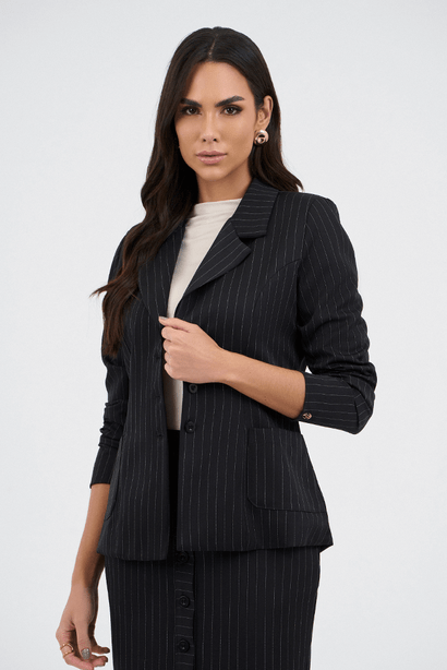 05 blazer preto risca de giz mangas longas
