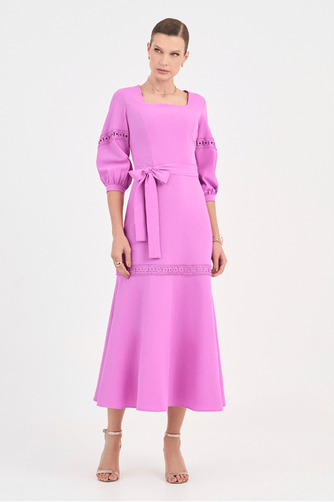 03 vestido fuscia midi evase com entremeio