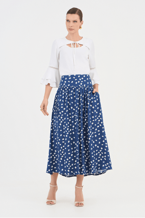 06 blusa branca plano com amarracao e mangas 3 4