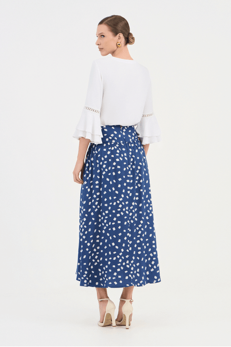 05 blusa branca plano com amarracao e mangas 3 4