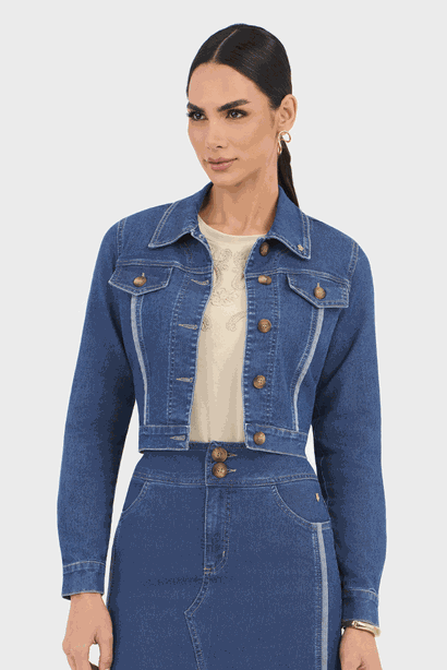 08 jaqueta jeans com bolsos e recortes