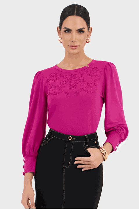 12 blusa pink em malha com bordado industrial