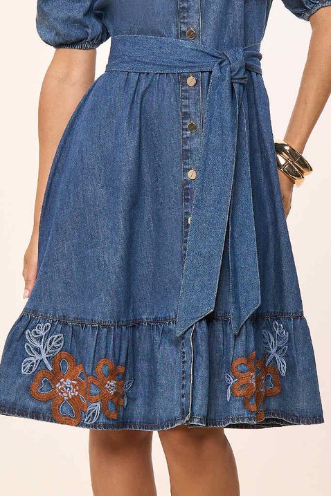 vestido jeans sustentavel bordado com faixa titanium jeans 6