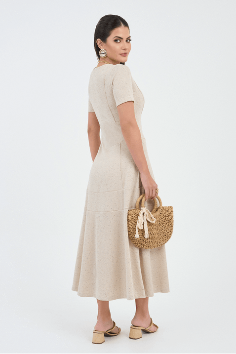 05 vestido cru midi em malha com recortes evase