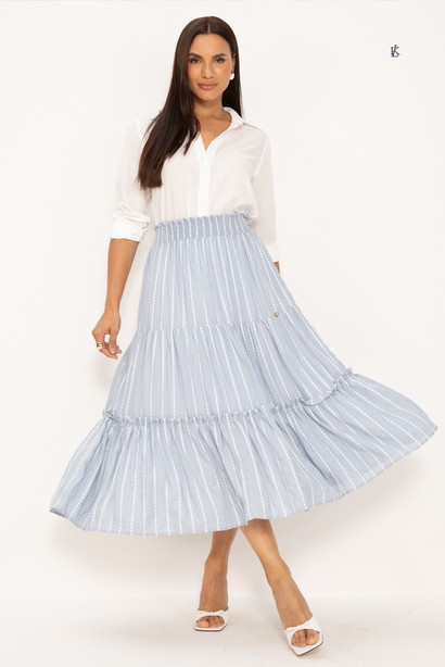 Saia Midi de Camadas em Viscose Bordada Azul Claro Janete Lekazis