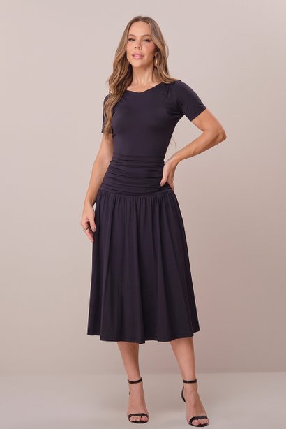 Vestido Preto Midi Ajustado com Franzido Daiana Tatá Martello