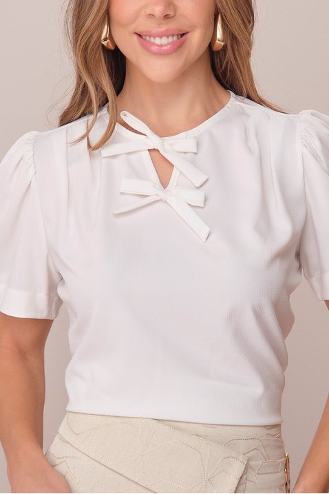 blusa off white curta no crepe com lacos marina tata martello 1