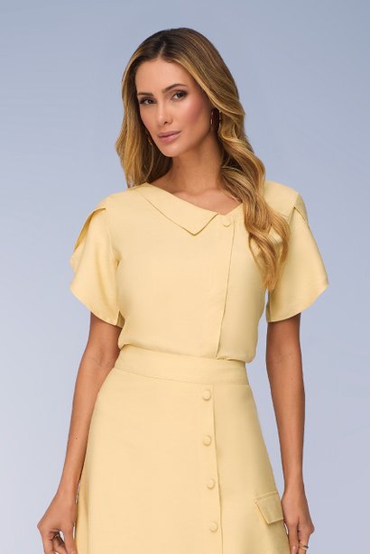 Blusa Alfaiataria de Viscose Amarela Titanium Jeans