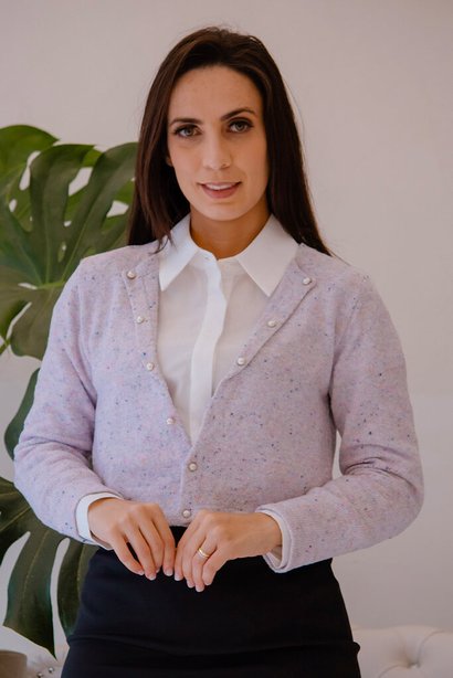 Casaco Tricô Mousse Liz Detalhe Botões Pérolas Elegante Mescla Lilás VicSim