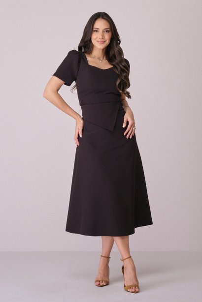 Conjunto Midi com Pala Assimétrica Nicole Tata Martello